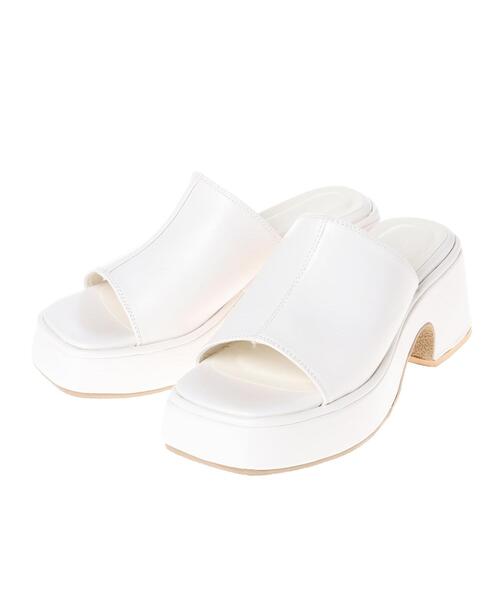 INGNI（イング）の「プラットフォームスクエアトゥサンダル（サンダル・レディース・ブラック/イエロー/オフホワイト・L/M）」の4枚目の写真