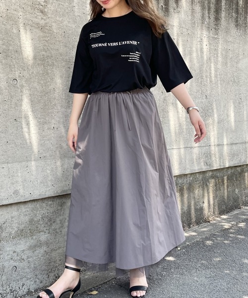 abahouse mavie(アバハウスマヴィ)の「オーバーサイズロゴTシャツ(Tシャツ/カットソー・レディース・チャコールグレー/ブラック/ホワイト/ホワイト系その他/グレー系その他/ベージュ/ホワイト系その他2/ブラック系その他・フリー)」の14枚目の写真