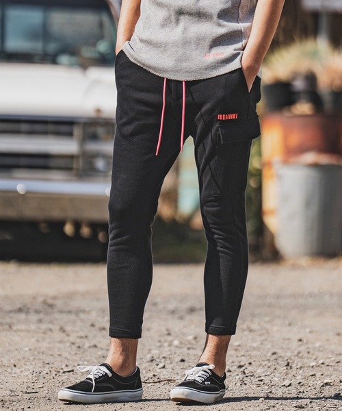 felkod（フィルコッド）の「mp9997- Asymmetric Easy Cargo Pants カーゴパンツ（カーゴパンツ・メンズ・ブラック/トップグレー・M/L/S）」の3枚目の写真