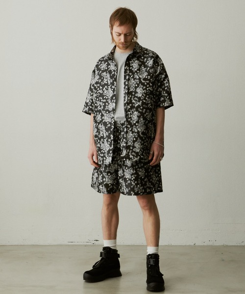 UNSELDs（アンセルズ）の「【UNSELDs アンセルズ】フローラルジャガード レギュラーカラー ハーフスリーブシャツ［セットアップ対応］（シャツ/ブラウス・メンズ・ブラック/ダークグレー/ネイビー・L/M）」の19枚目の写真