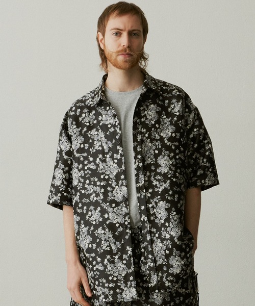 UNSELDs（アンセルズ）の「【UNSELDs アンセルズ】フローラルジャガード レギュラーカラー ハーフスリーブシャツ［セットアップ対応］（シャツ/ブラウス・メンズ・ブラック/ダークグレー/ネイビー・L/M）」の15枚目の写真