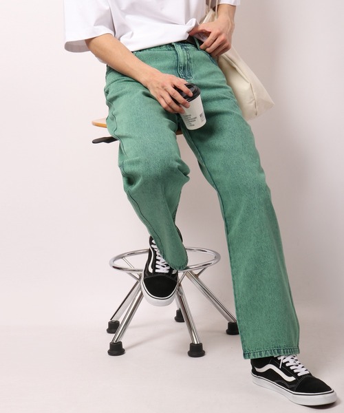 k．u．i（ケーユーアイ）の「MARENGO ワイドカラーデニムパンツ（デニムパンツ・メンズ・グリーン/パープル/イエロー/レッド/ブルー・M/S/L）」の2枚目の写真