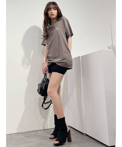 GYDA(ジェイダ)の「【WEB限定】GYDA MOTIF BIG Tシャツ(Tシャツ/カットソー・レディース・オフホワイト/ブラック/ベージュ・FREE)」の9枚目の写真