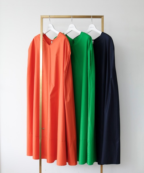 ELFRANK（エルフランク）の「バックリボンVネックポンチョフレア
