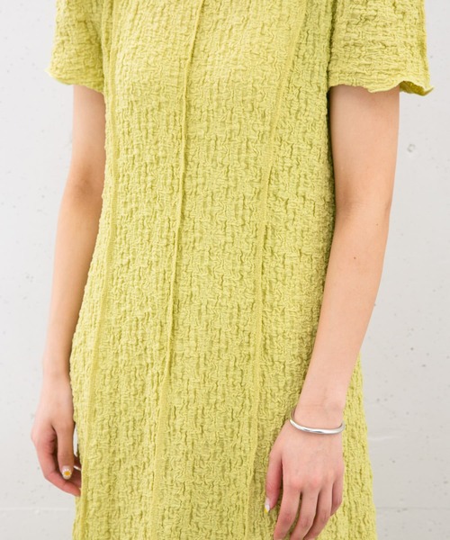 KBF（ケイビーエフ）の「『WEB/一部店舗限定』ランダムシャーリングフレアワンピース（ワンピース・レディース・ブラック/イエロー/ブルー・ONE）」の21枚目の写真