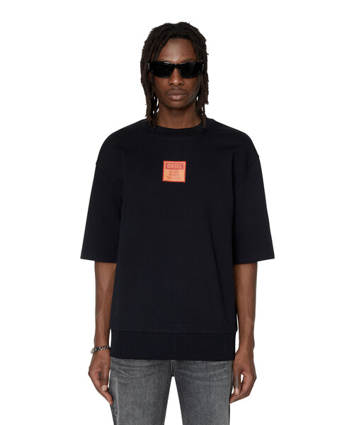 DIESEL(ディーゼル)の「メンズ スウェット 半そで(スウェット・メンズ・ブラック/グレー・SMALL/MEDIUM/LARGE/X-LARGE/XX-LARGE/X-SMALL/XXX-LARGE)」の5枚目の写真