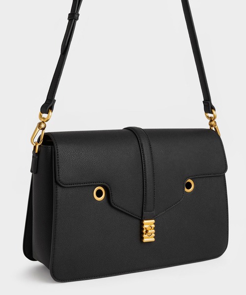 CHARLES & KEITH（チャールズ & キース）の「Blair ブレア ダブルチェーンハンドルバッグ / Blair Double Chain Handle Bag（ショルダーバッグ・レディース・ブラック/サンドベージュ・L）」の3枚目の写真