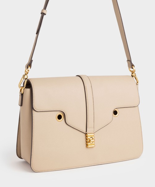 CHARLES & KEITH（チャールズ & キース）の「Blair ブレア ダブルチェーンハンドルバッグ / Blair Double Chain Handle Bag（ショルダーバッグ・レディース・ブラック/サンドベージュ・L）」の7枚目の写真