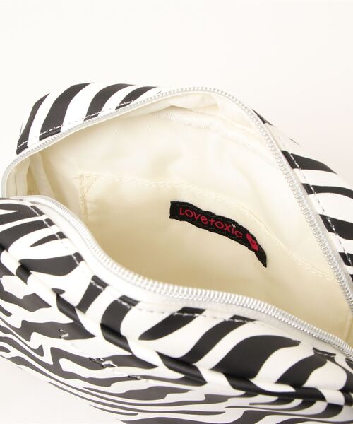 LOVETOXIC（ラブトキシック）の「横型合皮ショルダーBAG（バックパック/リュック・キッズ・ブラック/マルチ/オフホワイト/ベージュ・FREE）」の18枚目の写真