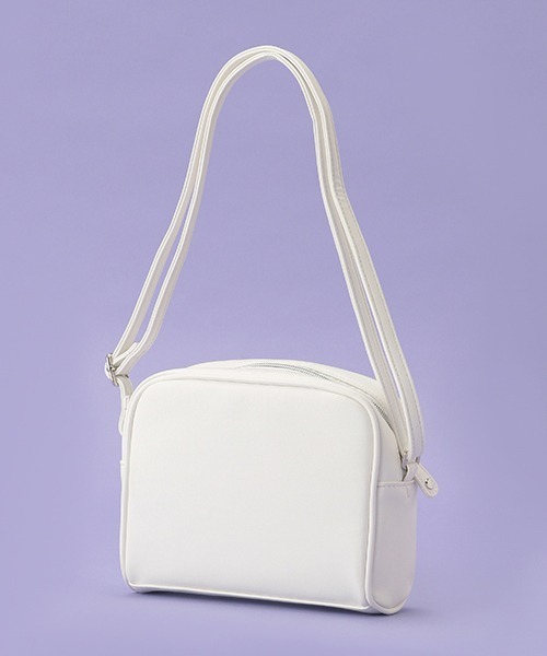 LOVETOXIC（ラブトキシック）の「横型合皮ショルダーBAG（バックパック/リュック・キッズ・ブラック/マルチ/オフホワイト/ベージュ・FREE）」の6枚目の写真