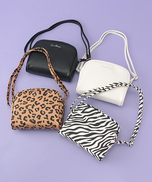 LOVETOXIC（ラブトキシック）の「横型合皮ショルダーBAG（バックパック/リュック・キッズ・ブラック/マルチ/オフホワイト/ベージュ・FREE）」の13枚目の写真