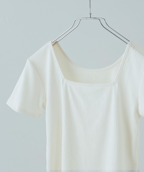 etoll.(エトル)の「前後2way スクエアネック リブ Tシャツ(Tシャツ/カットソー・レディース・ブラック/パープル/オフホワイト・M)」の16枚目の写真
