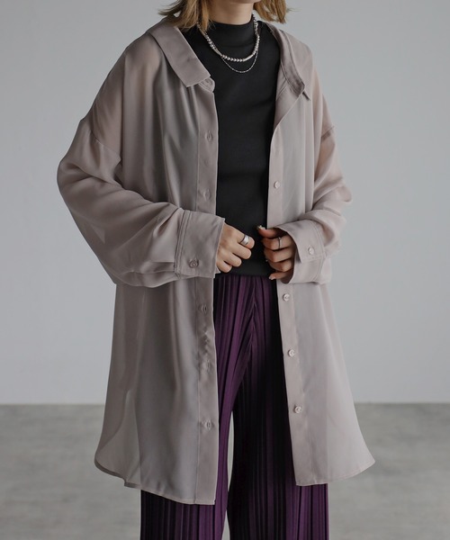 Yucca（ユッカ）の「2WAYシャツアンサンブル（シャツ＋タンクトップ）（シャツ/ブラウス・レディース・ベージュ/ホワイト/ブルー/ボルドー/ブラック・MEDIUM/LARGE）」の3枚目の写真