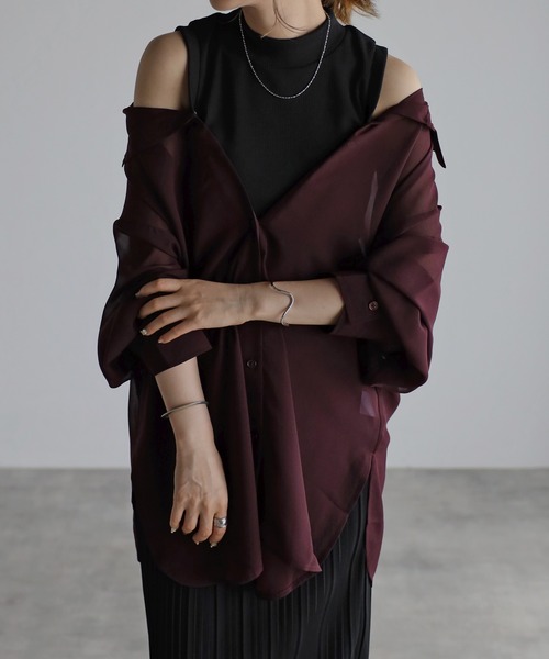 Yucca（ユッカ）の「2WAYシャツアンサンブル（シャツ＋タンクトップ）（シャツ/ブラウス・レディース・ベージュ/ホワイト/ブルー/ボルドー/ブラック・MEDIUM/LARGE）」の5枚目の写真