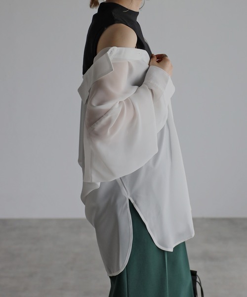 Yucca（ユッカ）の「2WAYシャツアンサンブル（シャツ＋タンクトップ）（シャツ/ブラウス・レディース・ベージュ/ホワイト/ブルー/ボルドー/ブラック・MEDIUM/LARGE）」の8枚目の写真