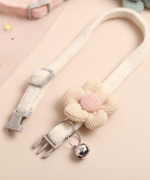 aimoha(アイモハ)の「ペット用フラワー首輪ネックレスアクセサリー(リード/ハーネス/首輪・レディース・ブルー/カーキ/ベージュ/ピンク・FREE)」の1枚目の写真