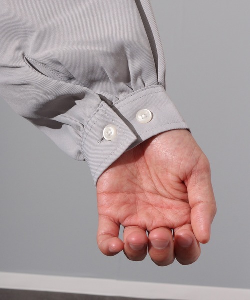 Art re A select（アトリエセレクト）の「【別注】Balloon Sleeve Oversized Shirt/ヘビーツイル  バルーンスリーブ オーバーサイズ トロミ レギュラーカラーシャツ（シャツ/ブラウス・メンズ・ワイン/ブラック/ブルー/ブラック系その他/ホワイト系その他/レッド系その他/ライトグレー/ホワイト/ベージュ・M/L）」の18枚目の写真