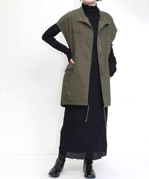 STYLEBLOCK（スタイルブロック）の「綿ツイルバックギャザーミリタリーベスト（ベスト・レディース・ベージュ/カーキ/ブラック/ホワイト系その他・M）」の4枚目の写真
