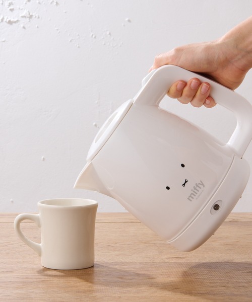 Disney くまのプーさん電気ケトル１ １l 電子ケトル ディズニー Studiodeiure It