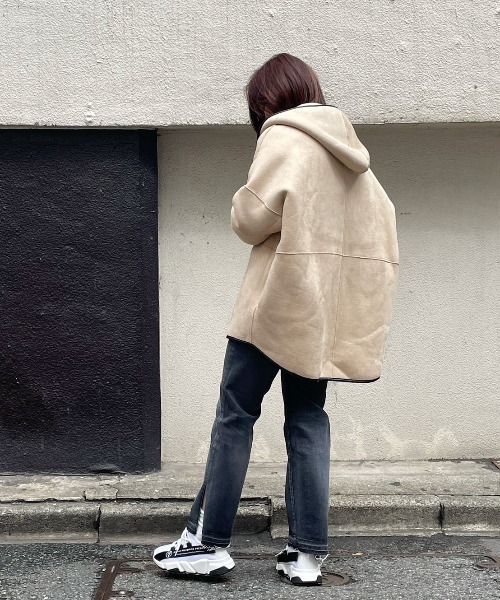 Risley(リズレー)の「Risley(リズレー) リバーシブルフェイクムートンフードコート(ムートンコート・レディース・ベージュ/ブラック・F)」の19枚目の写真