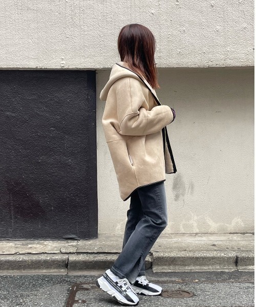 Risley(リズレー)の「Risley(リズレー) リバーシブルフェイクムートンフードコート(ムートンコート・レディース・ベージュ/ブラック・F)」の20枚目の写真