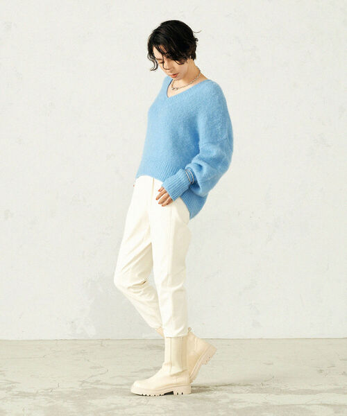 NOLLEY’S(ノーリーズ)の「◇【WEB限定】起毛モヘヤパフスリーブVネックプルオーバーニット(ニット/セーター・レディース・オリーブ/ライトブルー/ピンク・38)」の15枚目の写真