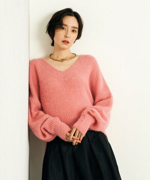 NOLLEY’S(ノーリーズ)の「◇【WEB限定】起毛モヘヤパフスリーブVネックプルオーバーニット(ニット/セーター・レディース・オリーブ/ライトブルー/ピンク・38)」の18枚目の写真