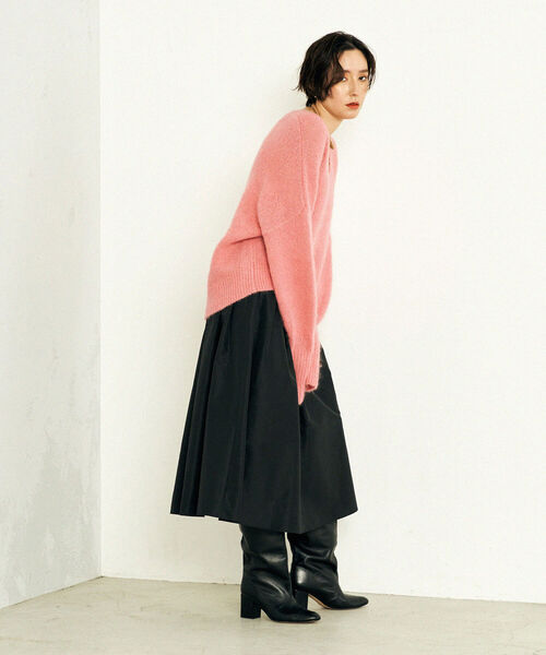 NOLLEY’S(ノーリーズ)の「◇【WEB限定】起毛モヘヤパフスリーブVネックプルオーバーニット(ニット/セーター・レディース・オリーブ/ライトブルー/ピンク・38)」の19枚目の写真