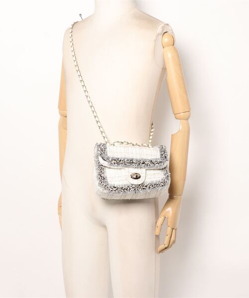 EDIT COLOGNE（エディットコロン）の「【美人百花11月号タイアップ 休井美郷さん着用商品】キルティングミニショルダーバッグ（ショルダーバッグ・レディース・ブラック/ホワイト・ﾌﾘ-）」の3枚目の写真