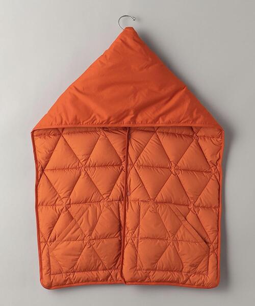 THE NORTH FACE PURPLE LABEL（ザ ノースフェイス パープルレーベル）の「＜THE NORTH FACE PURPLE LABEL＞ MOUNTAIN DOWN CAPE/ダウンケープ（マフラー・メンズ・ブラック/オレンジ/ケリー・FREE）」の4枚目の写真