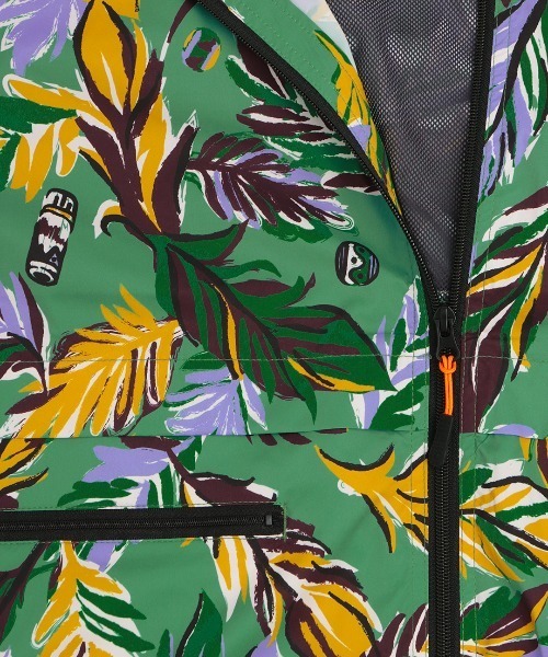 チチカカ（チチカカ）の「撥水ストレッチブルゾン（ブルゾン・レディース・ブラック/カーキ/ベージュ・FREE）」の6枚目の写真