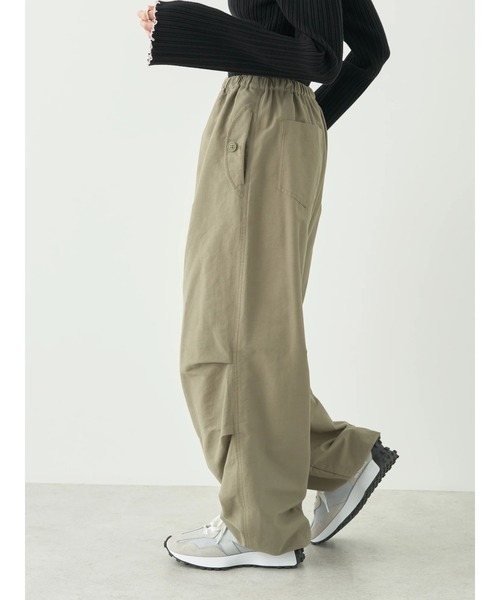 earth music&ecology（アースミュージックアンドエコロジー）の「バルーンシルエットパンツ（その他パンツ・レディース・ライトパープル/ライトグレー/アイボリー/カーキ・FREE）」の6枚目の写真