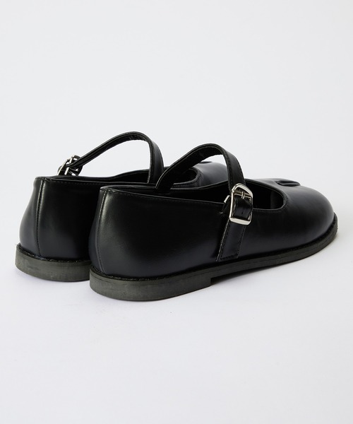 VITALIA ブラック バレエシューズ ストラップ付き　エクストラワイド VITALIA ブラック バレエシューズ ストラップ付き エクストラ