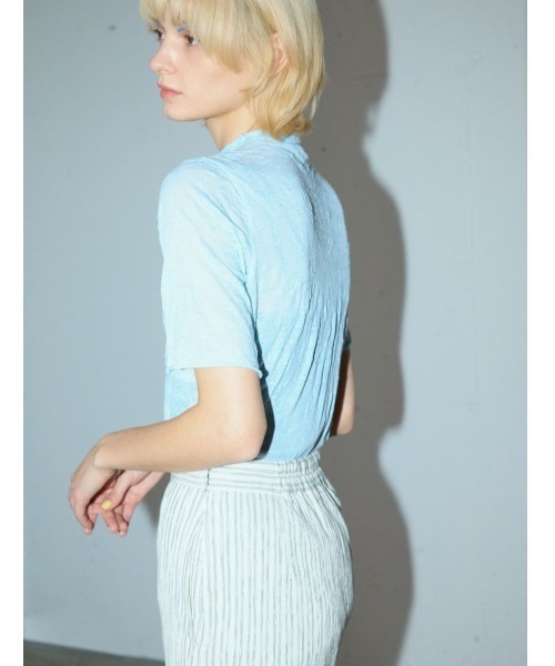 MIDIUMISOLID（ミディウミソリッド）の「シースルーハイネックハーフスリーブインナー（Tシャツ/カットソー・レディース・オフホワイト/ライトブルー/ブラック/ベージュ・FREE）」の16枚目の写真