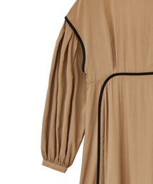 MANOF（マノフ）の「PIPING NARROW ONE PIECE（ワンピース