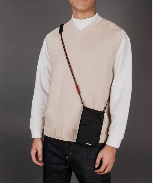 Topologie（トポロジー）の「Topologie/トポロジー　Wares Bags Phone Sacoche フォンサコッシュ（ショルダーバッグ・メンズ・ブラック/ピンク/ブルー/マスタード/グレー/その他3・F）」の16枚目の写真