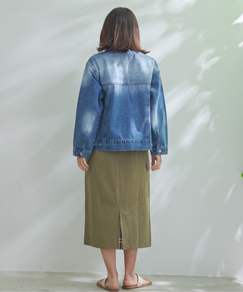 Arnold Palmer(アーノルドパーマー)の「ノーカラー オーバー デニム ジャケット(デニムジャケット・レディース・インディゴブルー/ブルー/ライトブルー・L/M/S)」の13枚目の写真