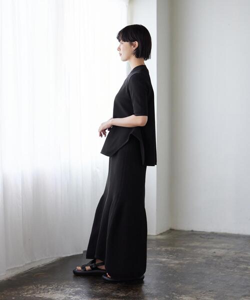 LANVIN en Bleu(ランバンオンブルー)の「【セットアップ対応商品】カーブスリットワッフルニット(ニット/セーター・レディース・グリーン/ブラック/ベージュ・38)」の16枚目の写真