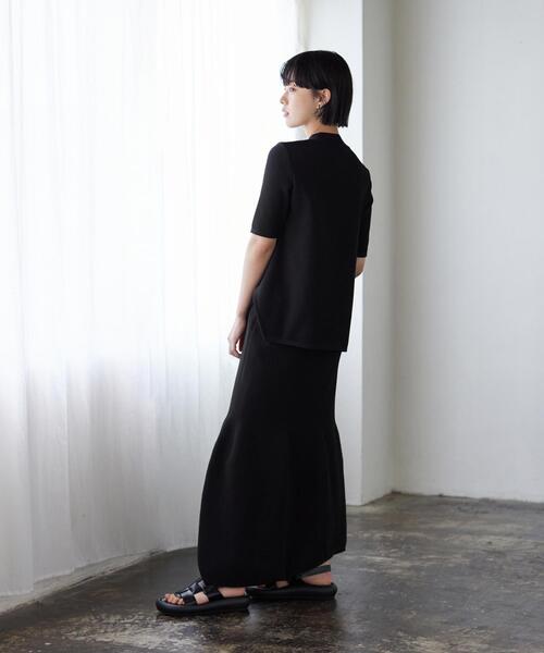 LANVIN en Bleu(ランバンオンブルー)の「【セットアップ対応商品】カーブスリットワッフルニット(ニット/セーター・レディース・グリーン/ブラック/ベージュ・38)」の17枚目の写真