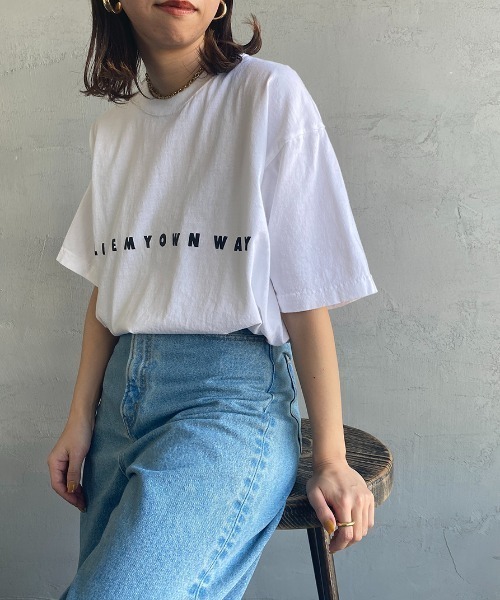 FUNG（ファング）の「[FUNG/ファング] LIVE MY OWN WAY カットオフプリントTシャツ（Tシャツ/カットソー・レディース・ワイン/ホワイト・M）」の5枚目の写真