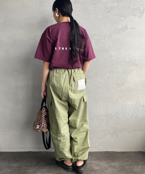 FUNG（ファング）の「[FUNG/ファング] LIVE MY OWN WAY カットオフプリントTシャツ（Tシャツ/カットソー・レディース・ワイン/ホワイト・M）」の4枚目の写真