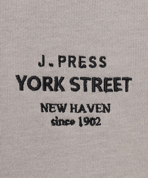 J.PRESS YORK STREET(ジェイプレスヨークストリート)の「【UNISEX】ワンポイント腰ポケットTシャツ(Tシャツ/カットソー・メンズ・グレー系/ネイビー系/ホワイト系/スモーキーグリーン系/オレンジ系/ベージュ系・SMALL/MEDIUM/LARGE)」の16枚目の写真