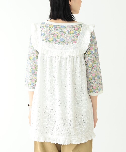 BEAMS BOY(ビームスボーイ)の「BEAMS BOY / カットワーク ノースリーブ ブラウス(シャツ/ブラウス・レディース・ブラック/オフホワイト・ONE SIZE)」の15枚目の写真