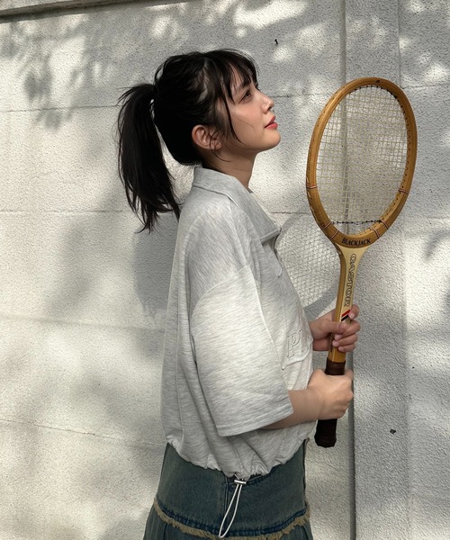 AS KNOW AS plus(アズノゥアズプラス)の「〇ハーフジップ 刺繍ロゴ半袖プルオーバー(Tシャツ/カットソー・レディース・オートミール/ブルー/オフホワイト/ブラック/スミクロ/サックスブルー/モカ/ブラック系/ベージュ系/ホワイト系/ブラック系1/アイボリー系1/ホワイト系1・FREE)」の18枚目の写真