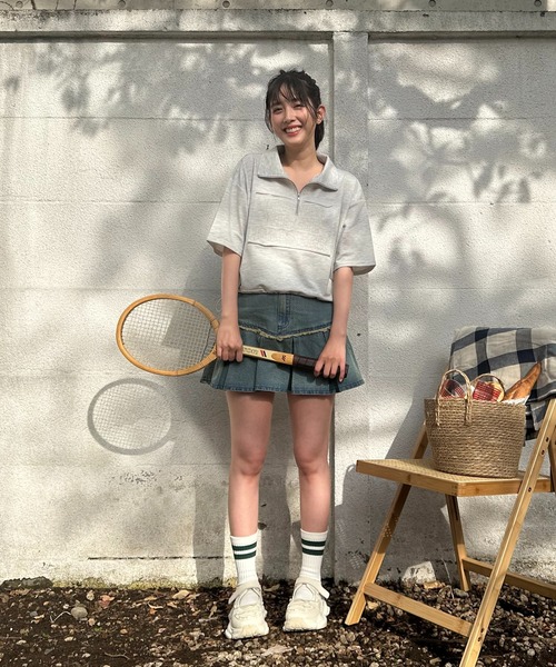 AS KNOW AS plus(アズノゥアズプラス)の「〇ハーフジップ 刺繍ロゴ半袖プルオーバー(Tシャツ/カットソー・レディース・オートミール/ブルー/オフホワイト/ブラック/スミクロ/サックスブルー/モカ/ブラック系/ベージュ系/ホワイト系/ブラック系1/アイボリー系1/ホワイト系1・FREE)」の21枚目の写真