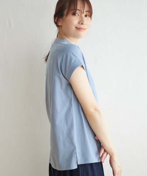 ikka(イッカ)の「コットンUSAフレンチTシャツ(Tシャツ/カットソー・レディース・その他1/ブラック/オフホワイト/ブルー・L/M/S)」の14枚目の写真