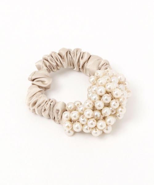 GLOBAL WORK(グローバルワーク)の「アソートパールヘアシュシュ /199421(シュシュ・レディース・ブラック系その他2/ブラック系その他/ホワイト系その他/ベージュ系その他・FREE)」の4枚目の写真