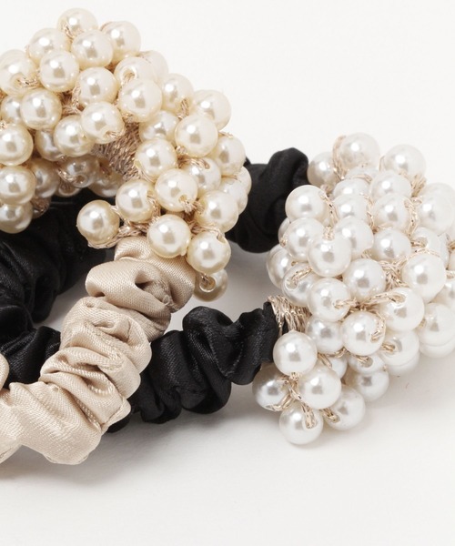 GLOBAL WORK(グローバルワーク)の「アソートパールヘアシュシュ /199421(シュシュ・レディース・ブラック系その他2/ブラック系その他/ホワイト系その他/ベージュ系その他・FREE)」の8枚目の写真