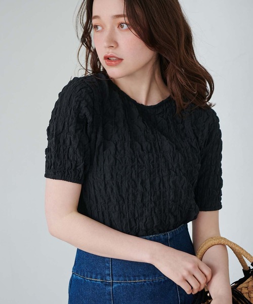 fifth（フィフス）の「ぽこぽこシャーリングデザイントップス（シャツ/ブラウス・レディース・ブラック/ホワイト・M）」の2枚目の写真