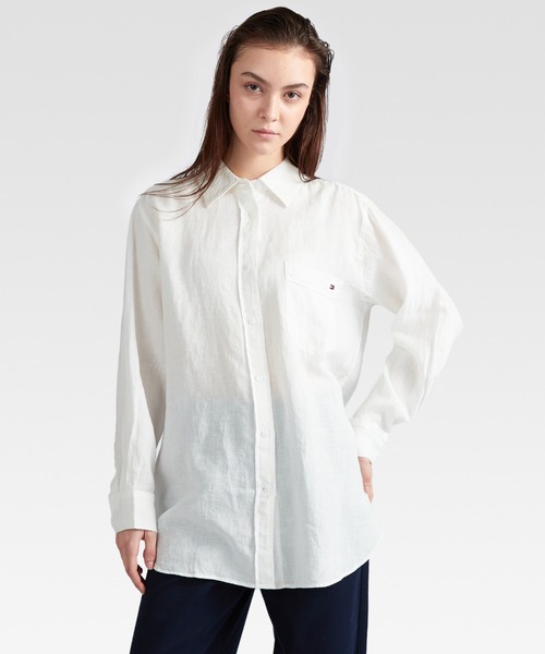 TOMMY HILFIGER(トミーヒルフィガー)の「リネンオーバーサイズロングスリーブシャツ(シャツ/ブラウス・レディース・ベージュ/ネイビー/ホワイト・32inch/34inch/36inch)」の3枚目の写真